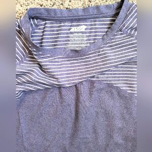 Women's active wear top